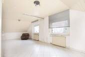 Wohn-/ Schlafzimmer Dachgeschoss (I) - 