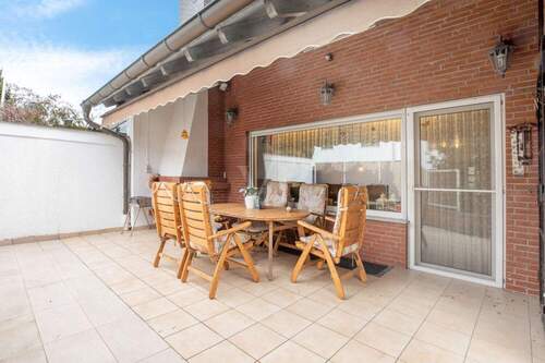 Terrasse mit Außenkamin (II) - 