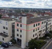 ++sofort einziehen++ Zentral & aussichtsreich: 4-Zimmer-Wohnung im Herzen Ambergs