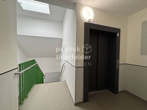 Aufzug - 2 Zimmer Etagenwohnung in Leipzig / Stötteritz