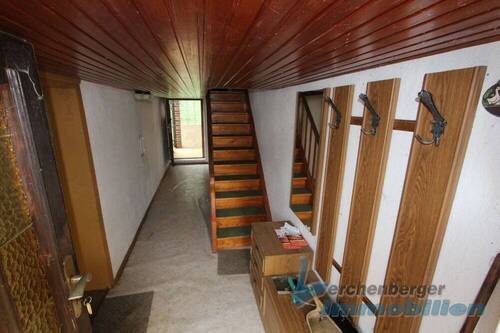 Flur - 5 Zimmer Einfamilienhaus zum Kaufen in Aholming