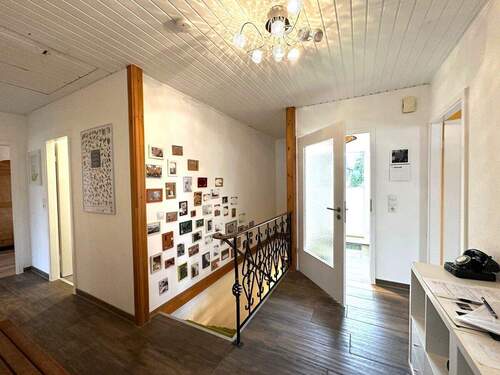 Zugang zum Untergeschoss - 