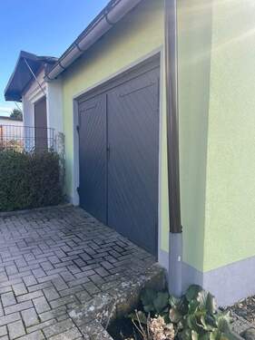 Garage - 4 Zimmer Reihenmittelhaus in Sonneberg