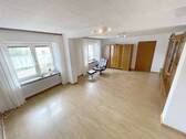 Wohnzimmer EG - 7 Zimmer Einfamilienhaus zum Kaufen in Schillingen