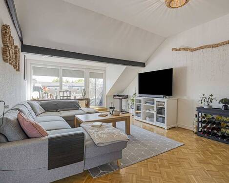 Wohnzimmer - Etagenwohnung mit 98,00 m&sup2; in Ratingen zum Kaufen