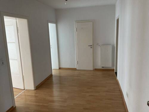 Flur - 2 Zimmer Etagenwohnung zur Miete in Hannover