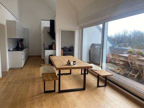 Essbereich - Lichtdurchflutete, einzigartige 3-Zimmer-Dachgeschosswohnung mit Galerie