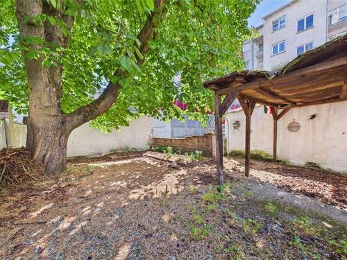 Garten - 2 Zimmer Etagenwohnung zum Kaufen in Mannheim / Rheinau