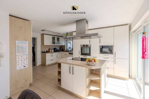 ...mit Kücheninsel... - 