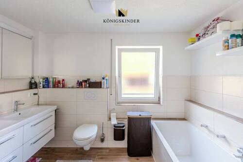 ...ausreichend Platz... - 