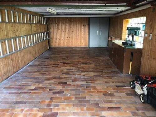 Garage - 