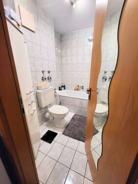 Blick ins Badezimmer - 