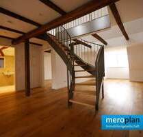 BESICHTIGUNG AM 07.04.26 | 2,5-Zimmer auf 87,60qm im DG | Galerie & Garten & EBK | meroplan Immobilien GmbH - Erfurt Altstadt