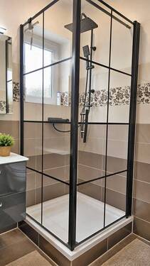Modernes Duschbad - 