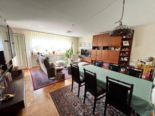 mit Parkettboden - Etagenwohnung mit 88,20 m&sup2; in Nürnberg zum Kaufen