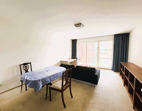 Wohnzimmer - 2 Zimmer Etagenwohnung zum Kaufen in Hamburg