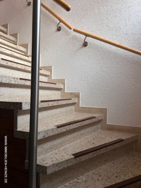 Steintreppe in UG - 