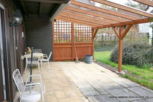 Terrasse - Teilüberdacht - 