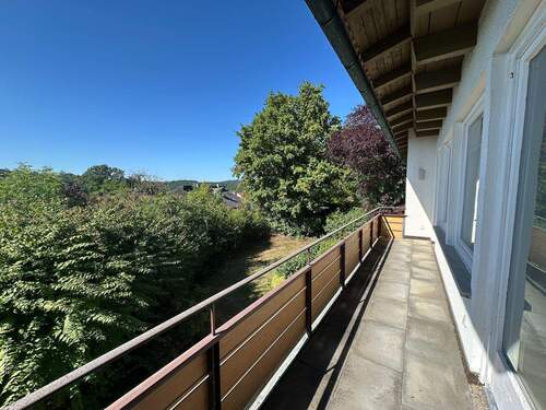 Balkon - Haus mit Einliegerwohnung in Coburg - Renoviert und stadtnah