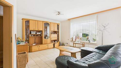 Wohnzimmer Erdgeschoss - 6 Zimmer Einfamilienhaus in Ettersburg