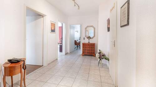 Eingangsbereich - 3 Zimmer Etagenwohnung zum Kaufen in Hamburg