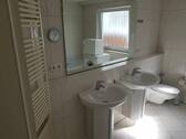 Komfortbad mit Wanne & Dusche - 