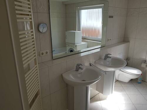 Komfortbad mit Wanne & Dusche - 