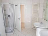 Komfortbad mit Wanne & Dusche - 