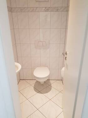 Separates Gäste-WC - 