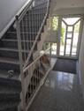 Gepflegtes Treppenhaus - 4 Zimmer Etagenwohnung zur Miete in Dreieich