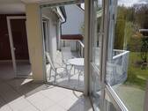 Balkon mit Grünblick & Markise - 