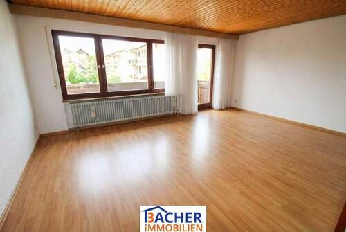 Wohnzimmer, OG - 6 Zimmer Einfamilienhaus zum Kaufen in Emmingen-Liptingen