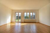 EG Wohnzimmer Ansicht 1 - 