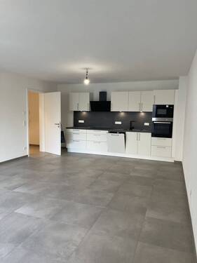 Wohn/Esszimmer mit offener Küche - 3 Zimmer Etagenwohnung in Dachau