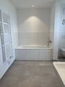 Masterbad mit Wanne und Dusche - 