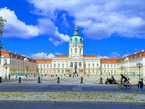 Schloß Charlottenburg - Wohnen in Bestlage: Das Herz von Charlottenburg