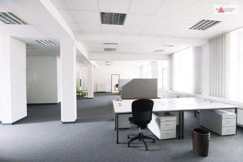 Hauptraum - Großraumbüro bzw. Gewerbefläche für eine Kanzlei oder Praxis in 1A-Lage von Annaberg!