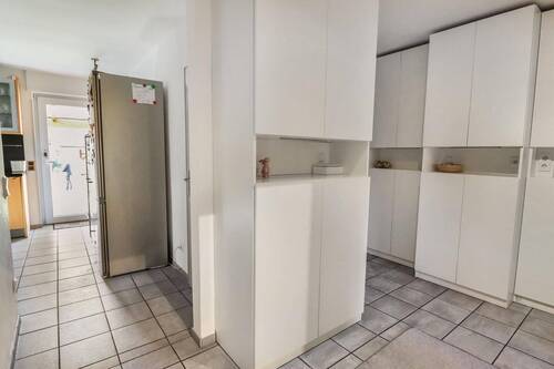 Flur EG - Mehrfamilienhaus, Wohnhaus mit 141,80 m&sup2; in Delbrück zum Kaufen