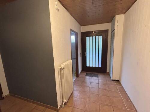 Flur / Eingangsbereich - 