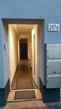 Hausflur - 3 Zimmer Etagenwohnung in Aachen