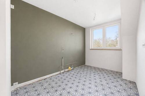 Raum mit Gaube - Wasseranschlüsse vorhanden - 