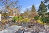 Blick von der Terrasse in den Garten - 