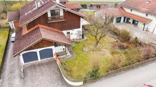 Luftansicht.jpg - Viel Platz für die ganze Familie – Gepflegte DHH mit Wintergarten, Garten & Top-Grundriss