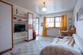 Schlafzimmer mit Ankleide.jpg - 