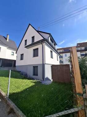 Bild 1 - Einfamilienhaus - 385.000,00&nbsp;EUR Kaufpreis, ca.&nbsp; 130,00&nbsp;m&sup2;&nbsp;Wohnfl&auml;che