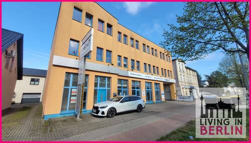 Straßenansicht Gebäude - Halle in Oranienburg