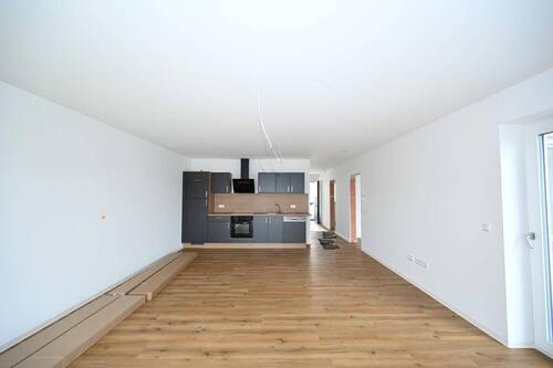 Einbauküche inklusive - 3 Zimmer Etagenwohnung in Seubersdorf