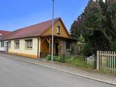 Hausansicht - 2 Zimmer Einfamilienhaus zum Kaufen in Georgenthal