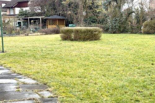 großer Garten - 4 Zimmer Etagenwohnung zur Miete in Frankfurt am Main