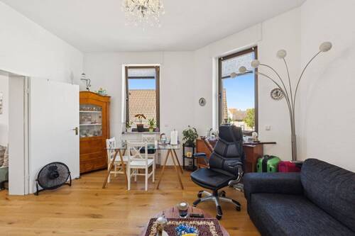 2- Zimmer Whg Wohnen - 